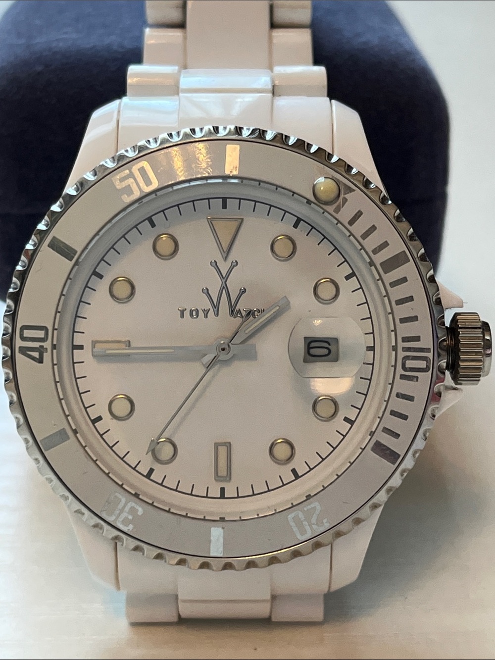 Vintage ToyWatch Plasteramic White Diver Watch with Silver Accents